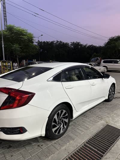 Honda Civic Oriel 2017