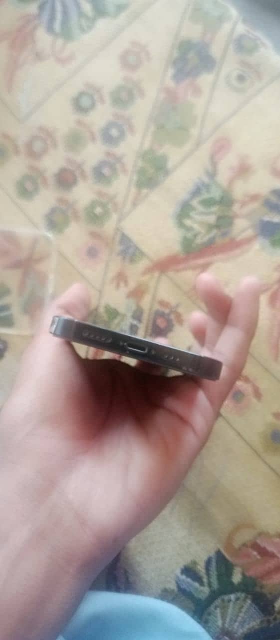 IPHONE 13 3