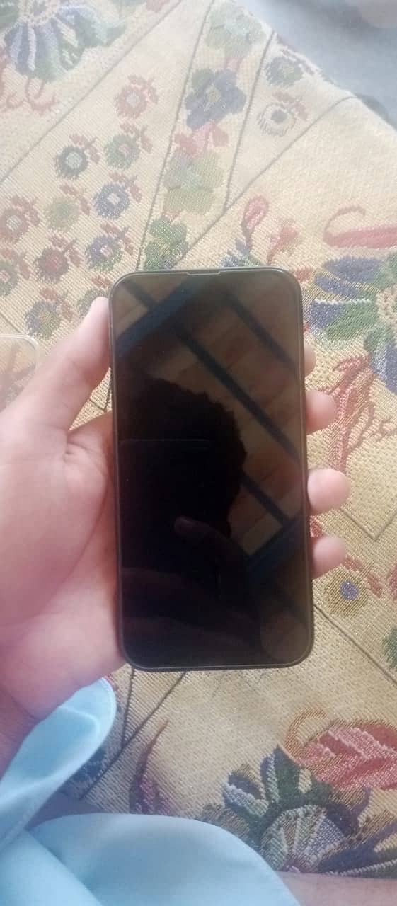 IPHONE 13 4