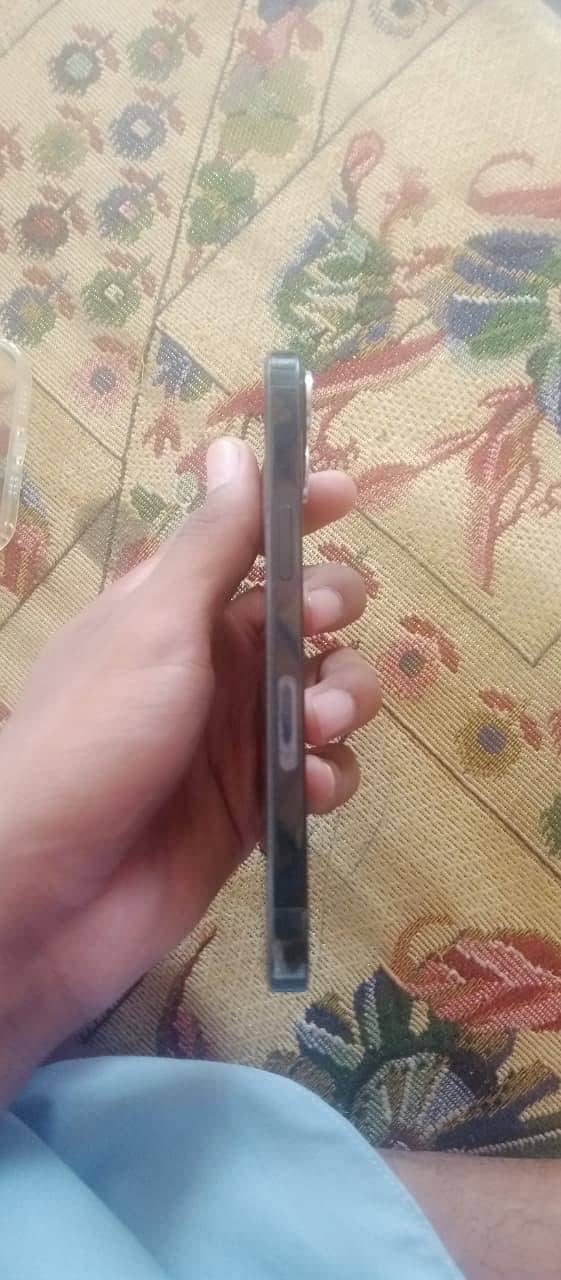 IPHONE 13 9
