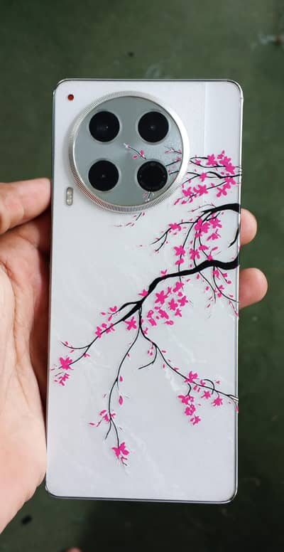 Tecno CAMON 30