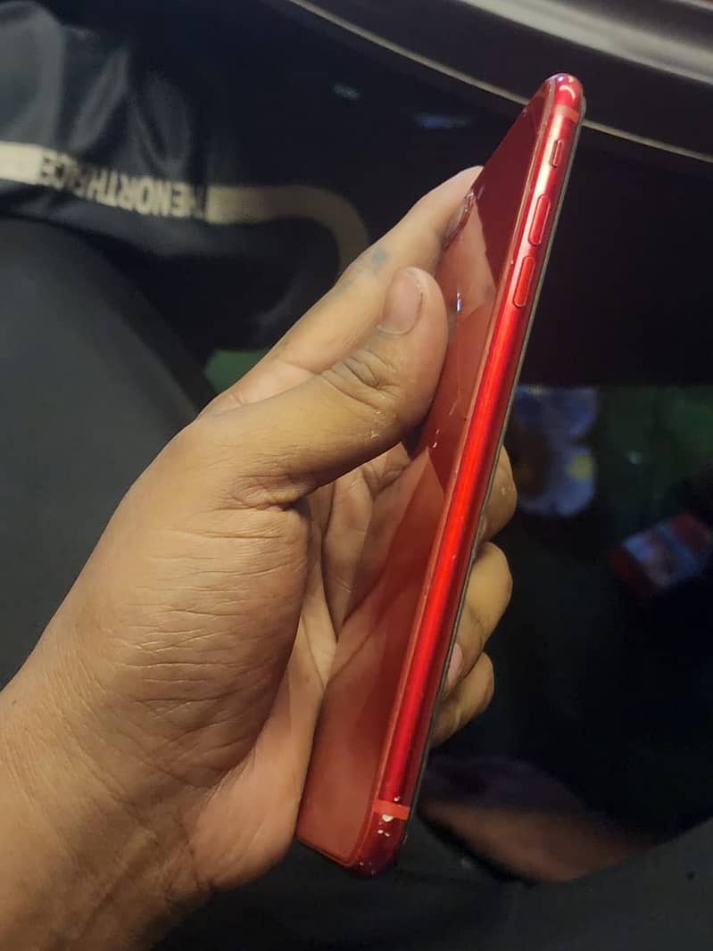Apple iPhone 8 Plus 2