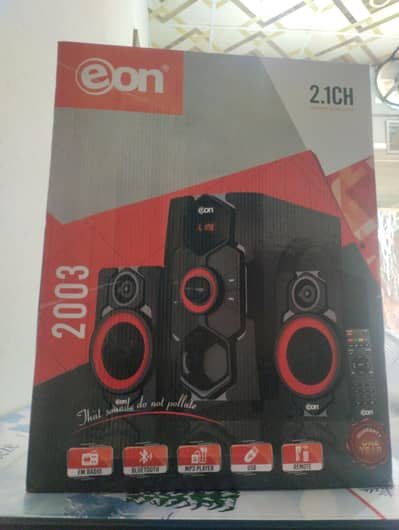 eon speaker just box open