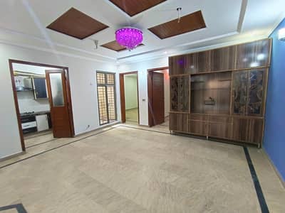 12 marla Outstanding lower Portion In Johar Town Near DOCTORS HOSPITAL PRIME LOCATION