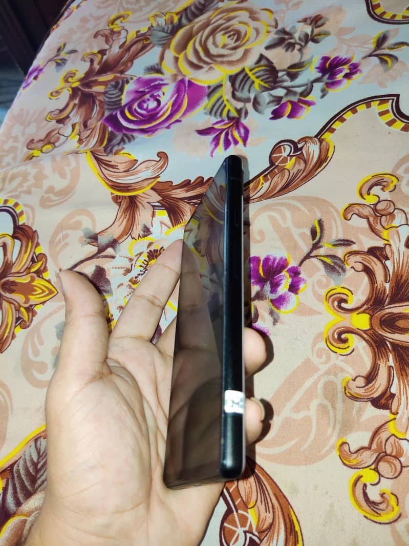 Google Pixel 6a 3