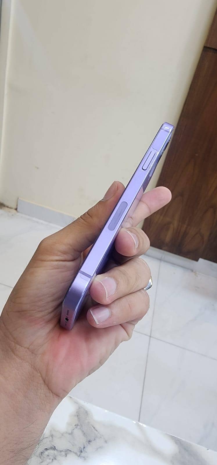 Apple iPhone 12 1