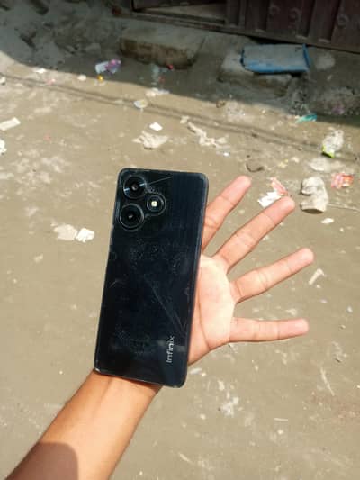 Infinix Hot 30 Play