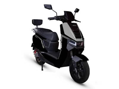 Evee S1 Air {S1 Air Zero condition Just 2800 km used}