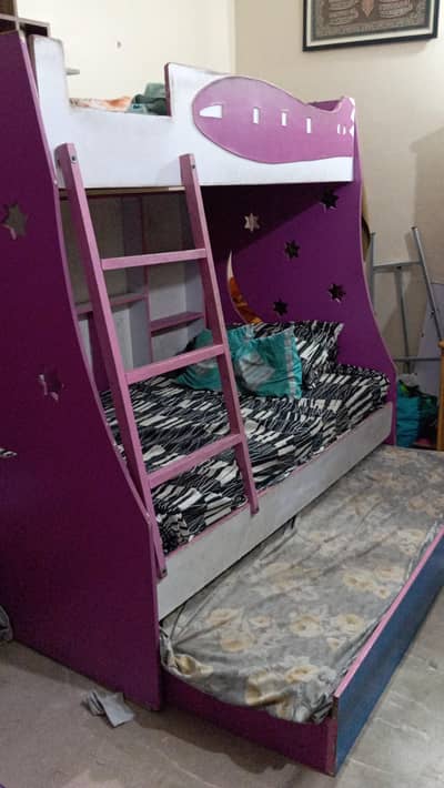 bunk bed with dressing