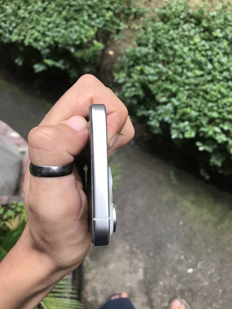 Apple iPhone 15 Pro Max 5