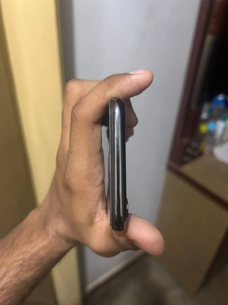 Apple iPhone X 2