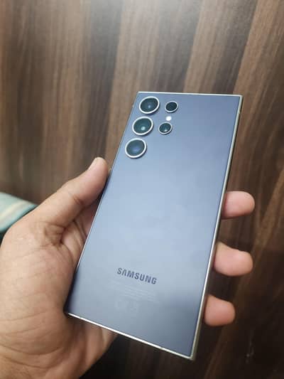 Samsung Mobile S24 Ultra 10 by 10