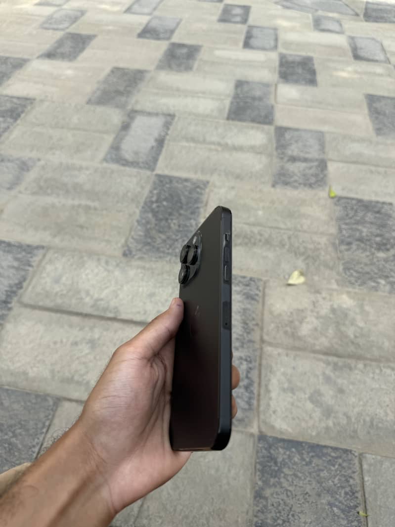 Apple iPhone 14 Pro Max 2