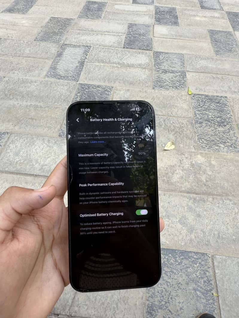 Apple iPhone 14 Pro Max 3