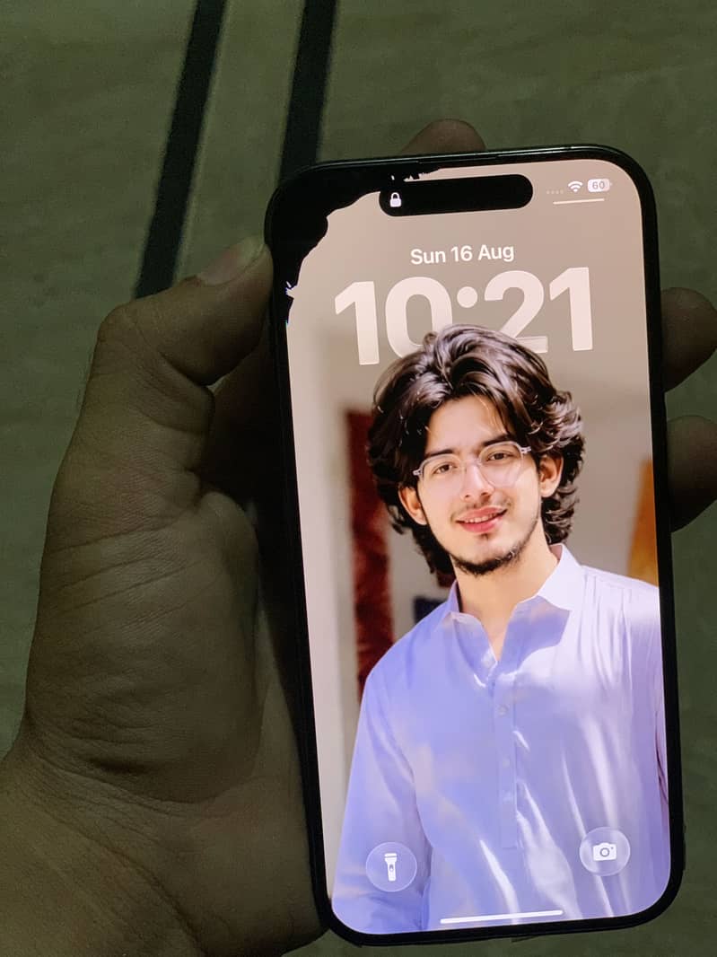 Apple iPhone 15 Pro 2