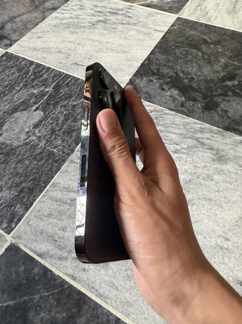 Apple iPhone 14 Pro 4