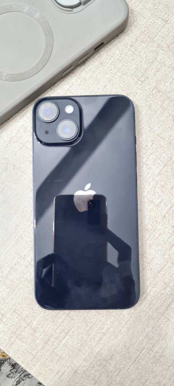 Apple iPhone 14 3
