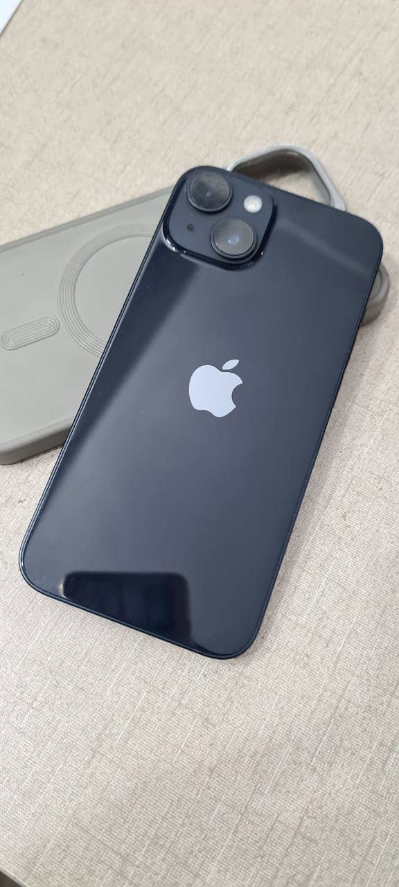 Apple iPhone 14 4