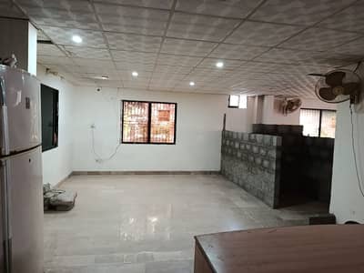 Buy A Centrally Located Prime Location 2000 Square Feet Office In Tariq Road
