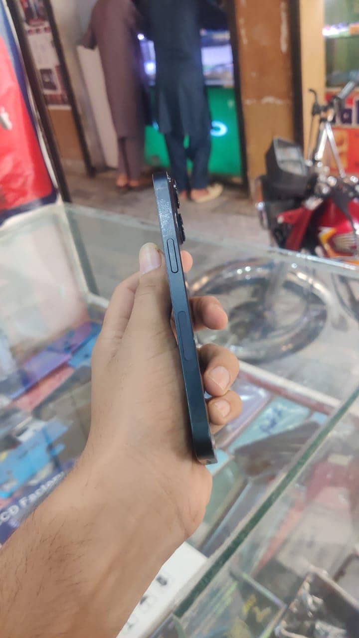 Apple iPhone 14 1
