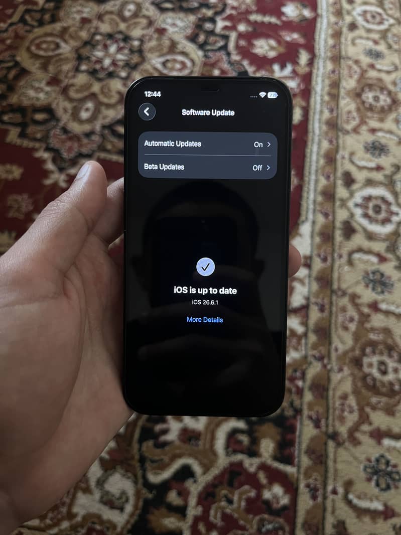 Apple iPhone 12 3