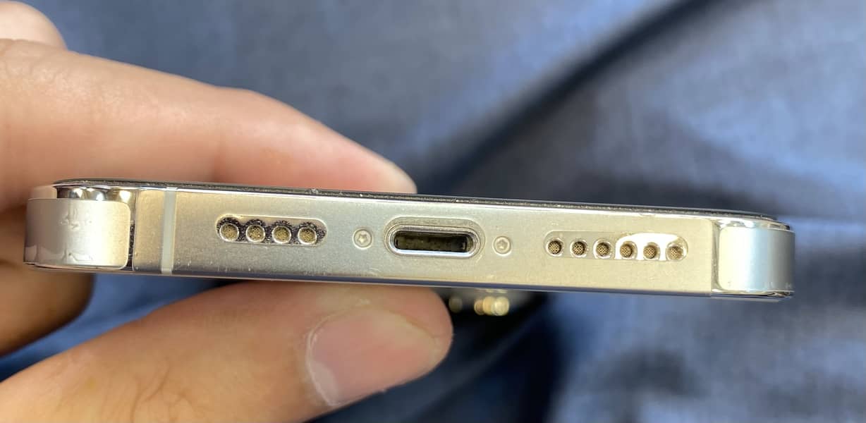 Apple iPhone 14 Pro Max 2