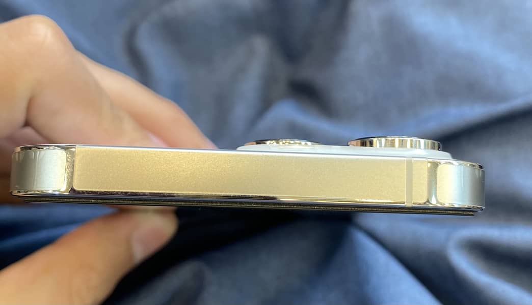 Apple iPhone 14 Pro Max 3