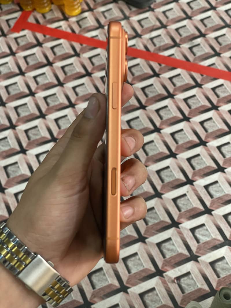 Apple iPhone 17 Pro Max 10