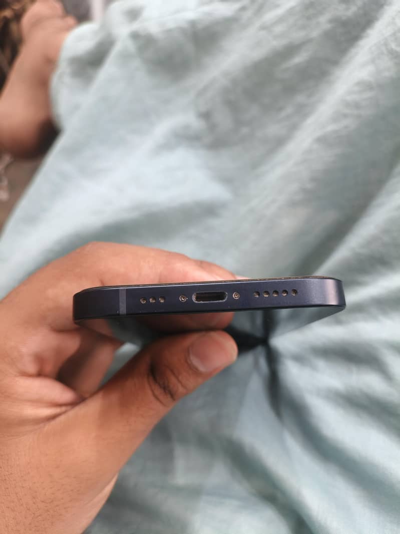 Apple iPhone 12 5