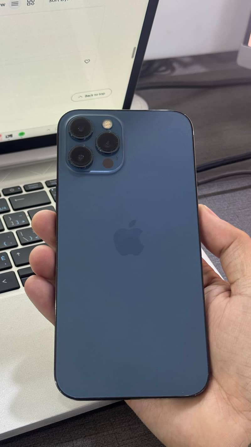 iphone 12pro Max 0