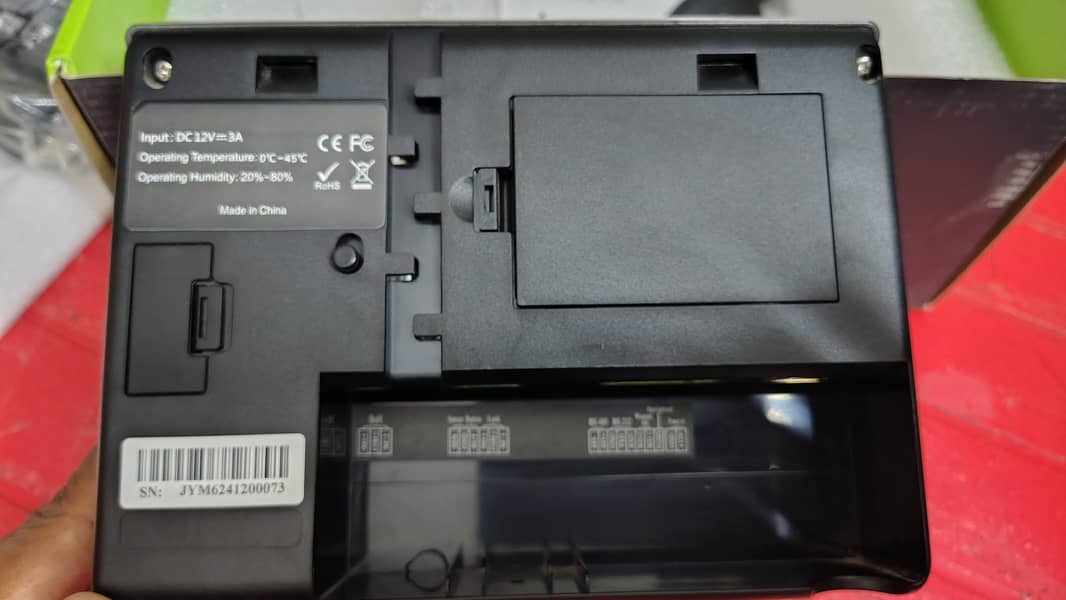 ZKTeco uFace800 Plus 4