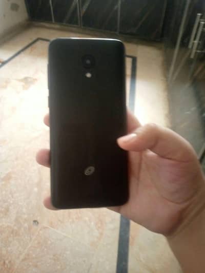 TCL A502DL