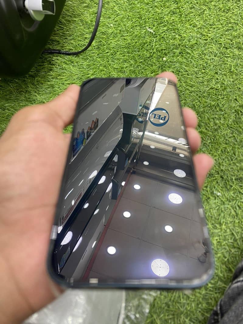 Apple iPhone 14 2