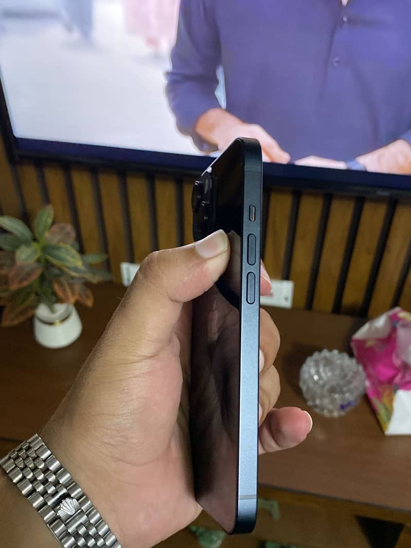 Apple iPhone 14 2