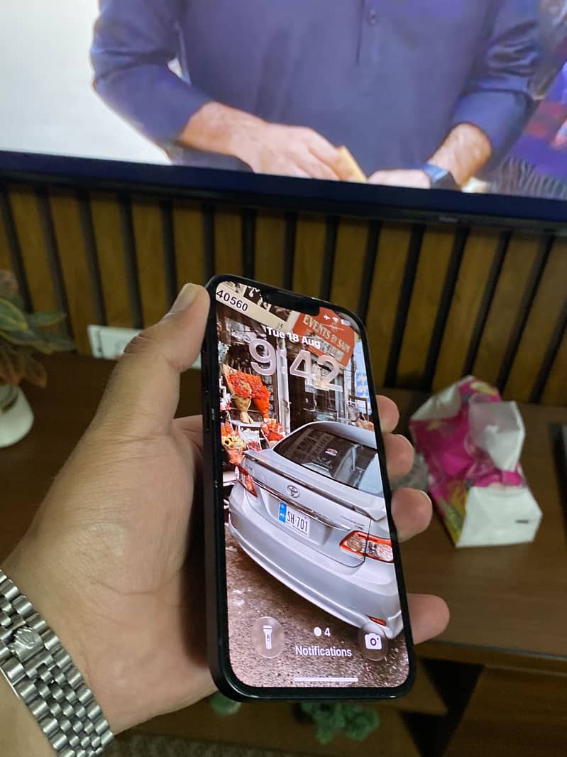 Apple iPhone 14 3