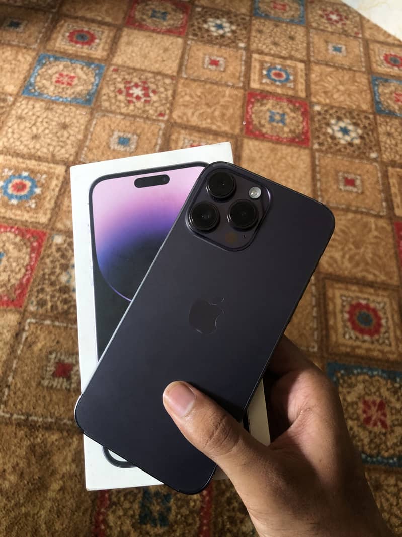 Apple iPhone 14 Pro Max 0