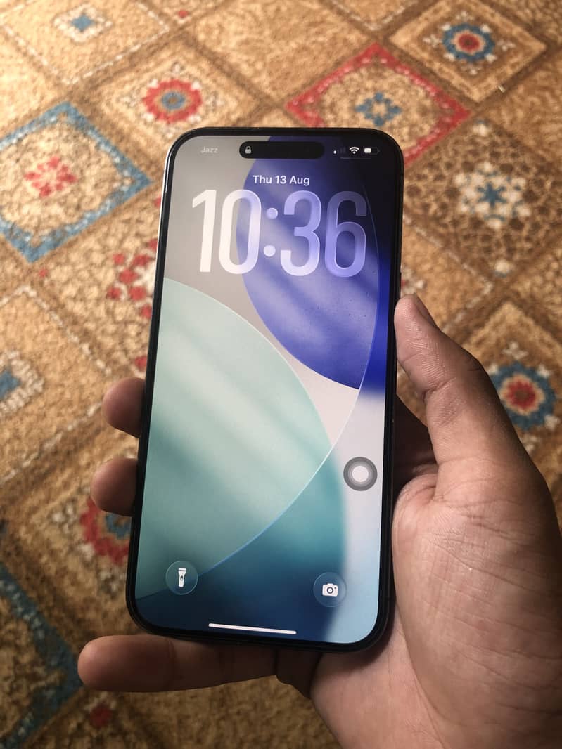 Apple iPhone 14 Pro Max 1
