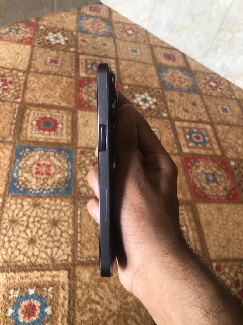 Apple iPhone 14 Pro Max 7