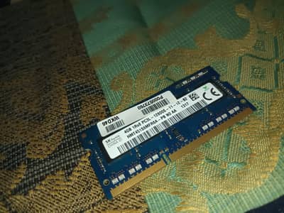 SK Hynix 4GB DDR3L