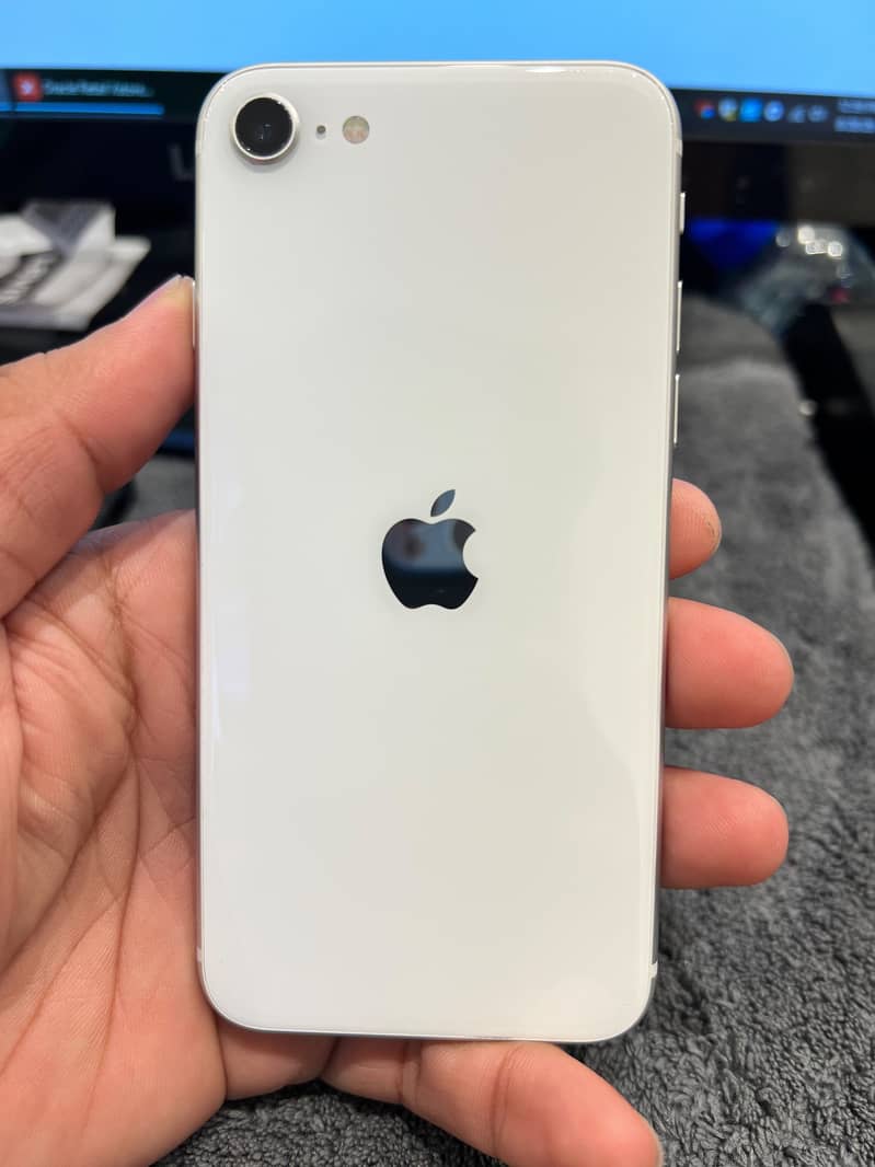 Apple iPhone SE 8