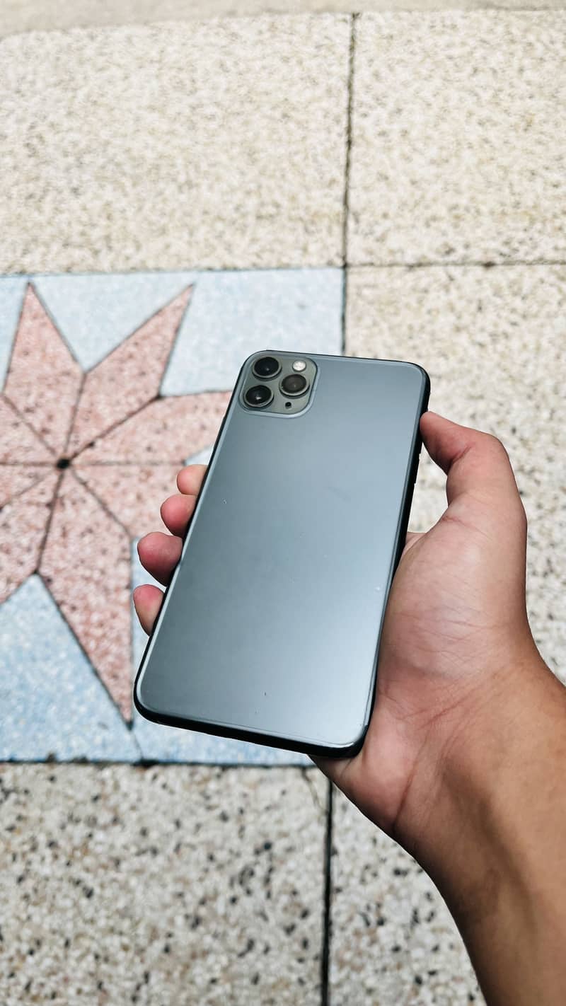 Apple iPhone 11 Pro Max 5