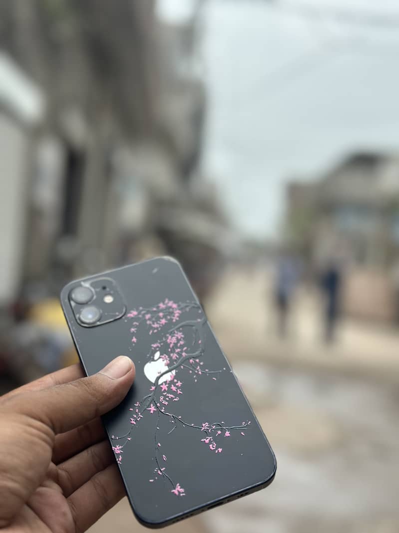 Apple iPhone 12 2