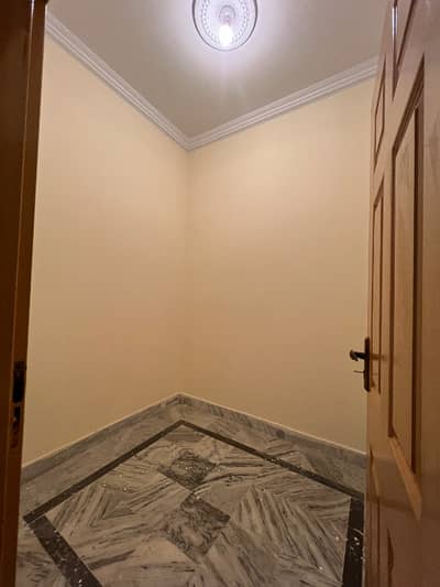30*60 Used House for sale G-13/2