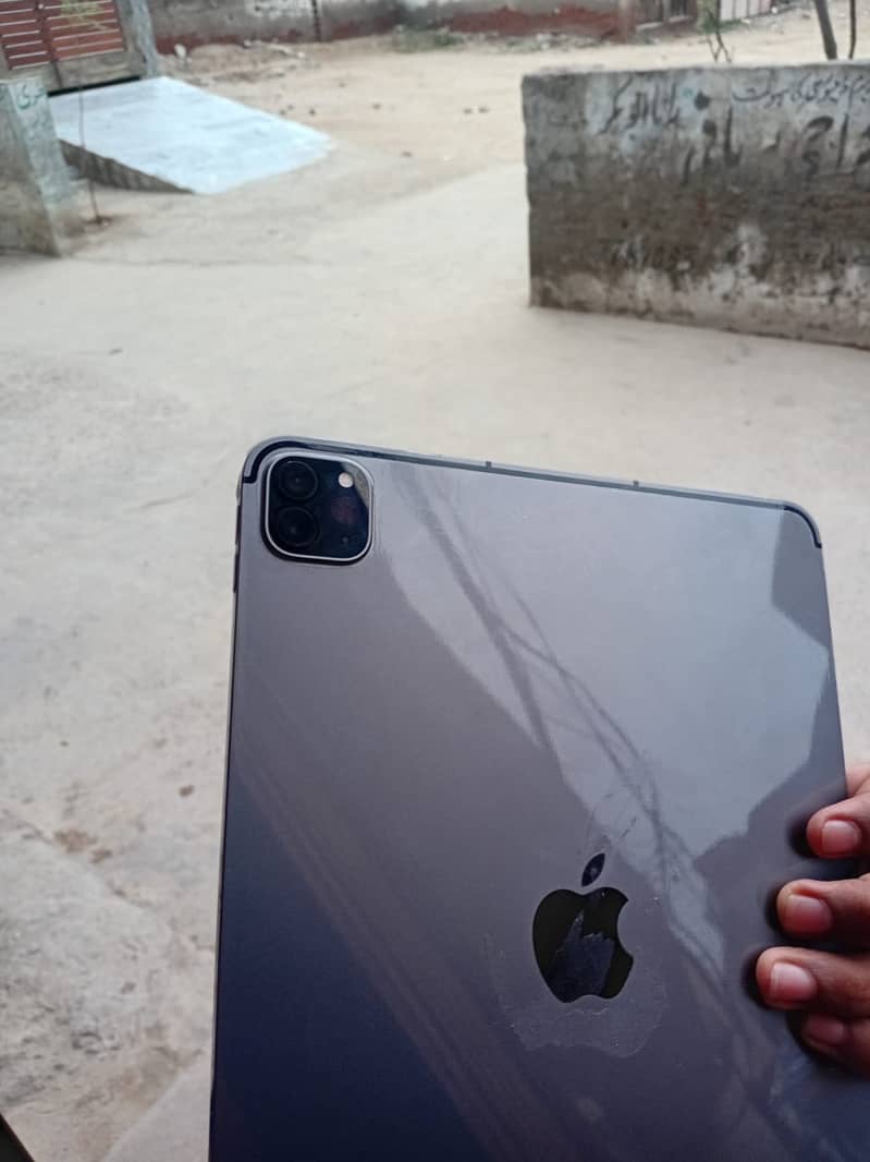 iPad m1 4