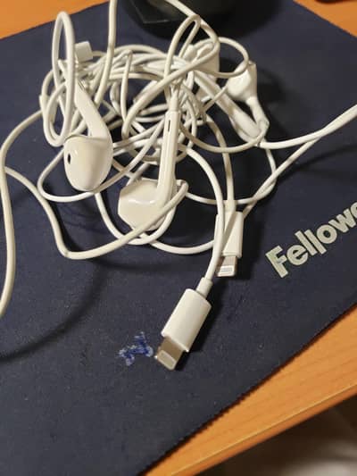 apple handsfree ganuine
