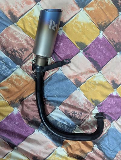 Akrapovic shot muffler
