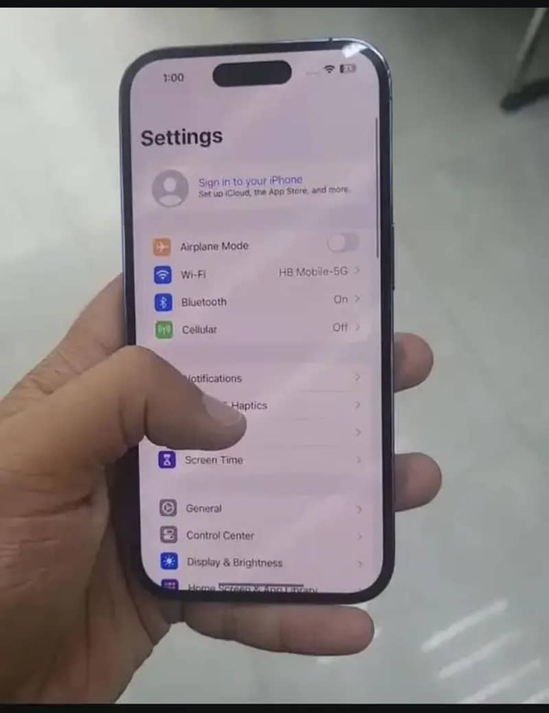 Apple iPhone 14 Pro 0