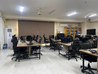 Ideal 1900 sqft office for rent furnicher for sale