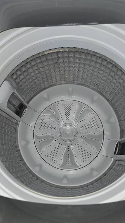 Haier HWM 150-1789 FOR SALE (15 KG)