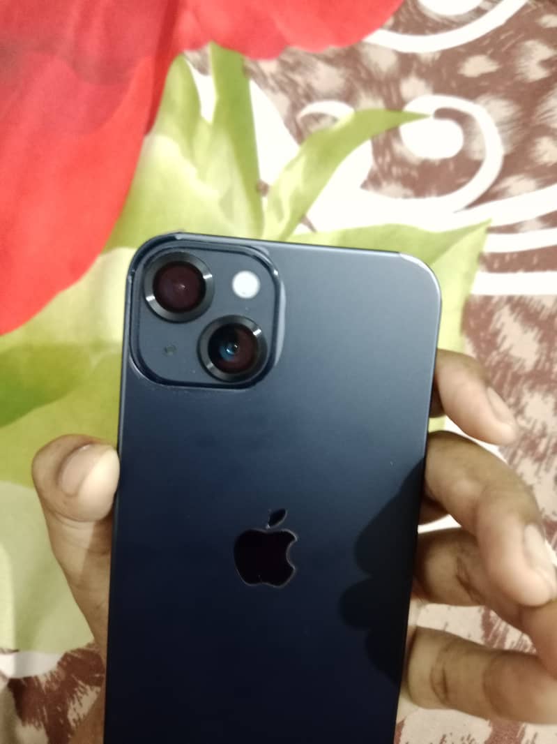 Apple iPhone 13 6